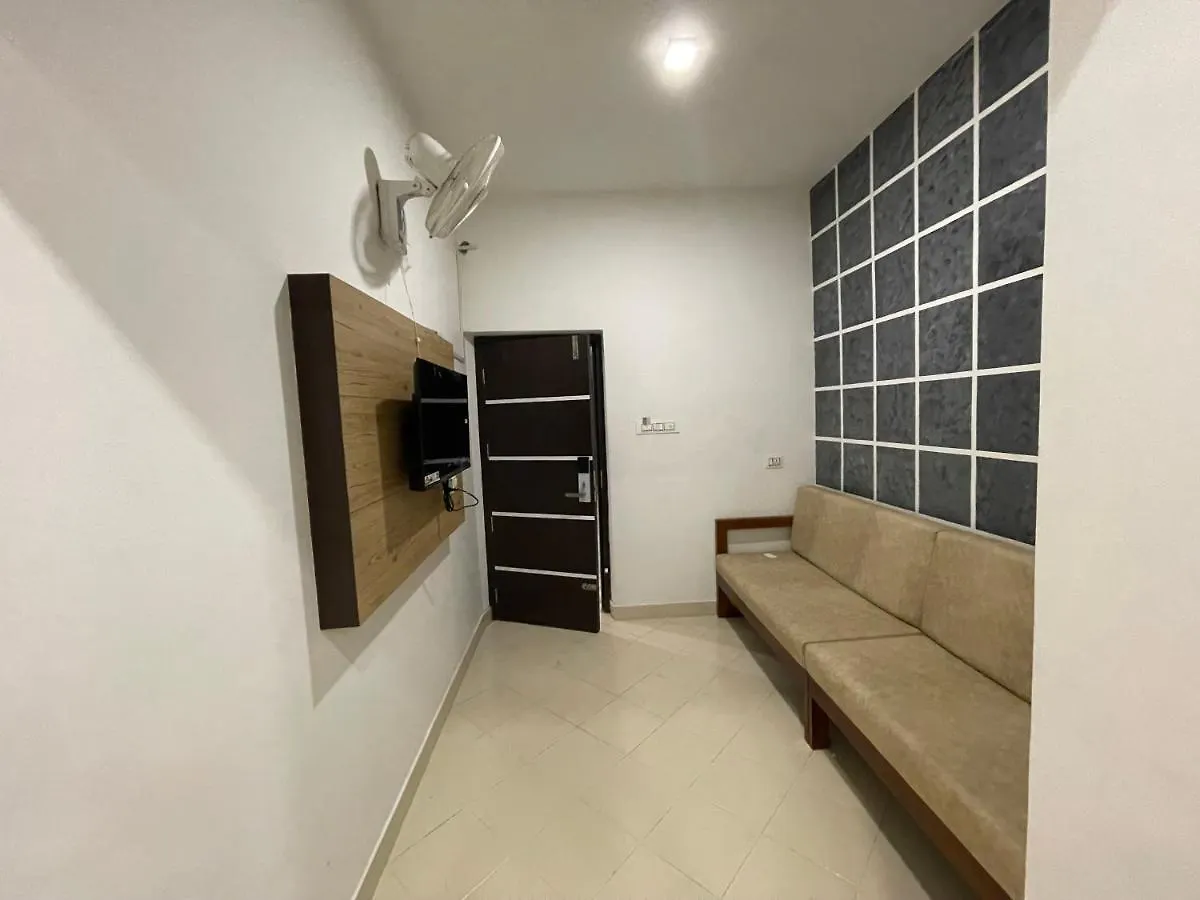 Pmr Grandays Hotel Malappuram 0*,