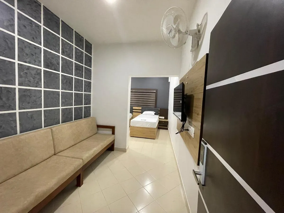 Hotel Pmr Grandays Malappuram